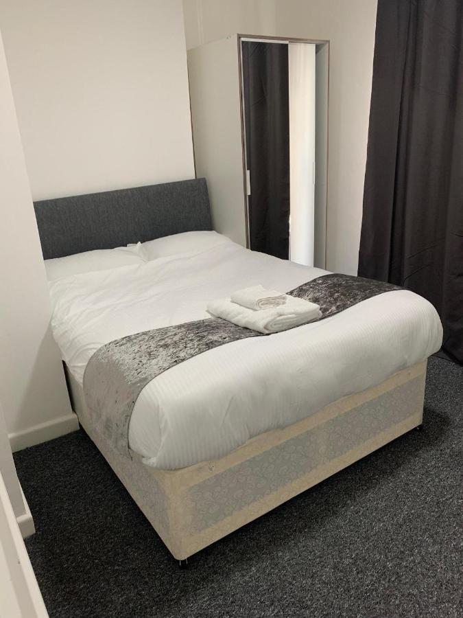 Central Plymouth Apartment Bagian luar foto