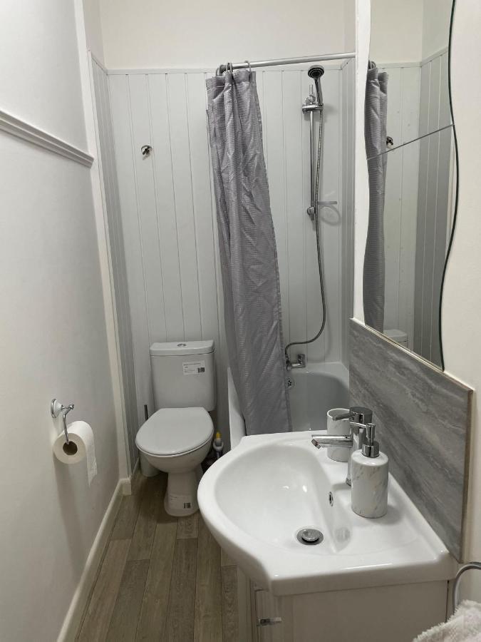 Central Plymouth Apartment Bagian luar foto